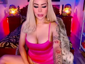 Stripchat Free Live Porn of _QueenGoddess_
