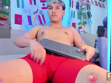 Stripchat Live Sex Cam of ryan_carter08