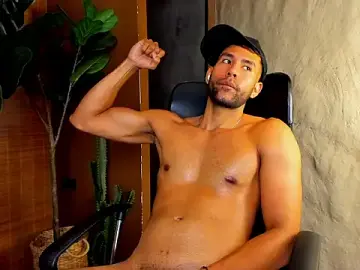 Stripchat Best Webcam of AronnCruz