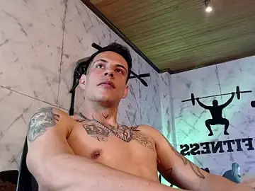 Stripchat Free Live Porn of Dustin_Sonne