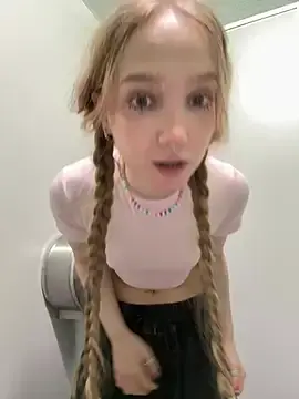 Stripchat Live Sex of bambi_lu