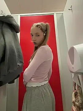 Stripchat Adult Webcam of bambi_lu