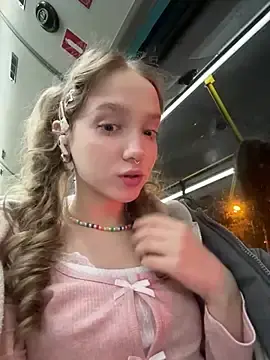 Stripchat Live Sex Cam of bambi_lu