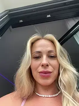 Stripchat Best live sex cam show of streetdoll
