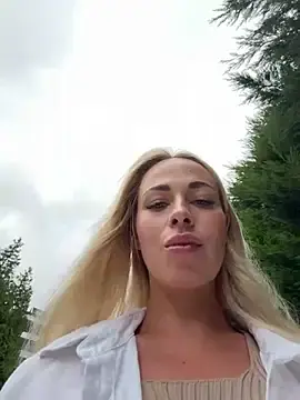 Stripchat Sex Chat of streetdoll