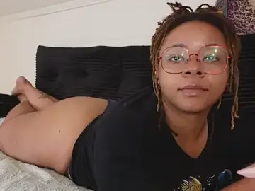 Stripchat Live Sex Cam of -khayaparker