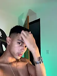 Stripchat Watch Live Sex Cams of Busterspinter