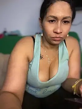 Stripchat Adult Webcam of Carola-Ross