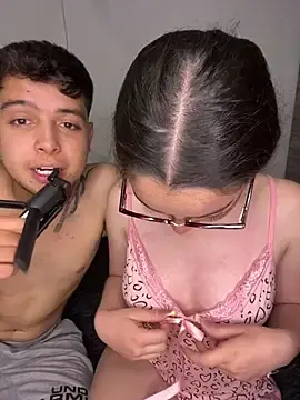 Stripchat Watch Live Sex Cams of velvet_couple