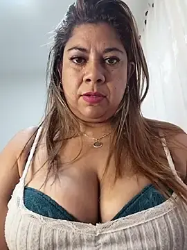 Stripchat Best Webcam of Laura-Hernandez