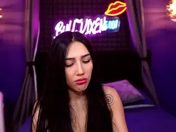 Stripchat Live Porn of bull_vixen2001