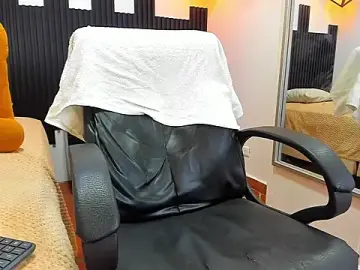 Stripchat Sex Cam of trevor_mob