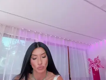 Stripchat Free Porn Cam of missdiamond_