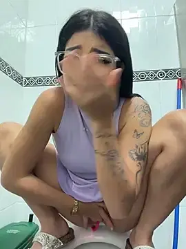 Stripchat Best Webcam of ArieliciousXXX