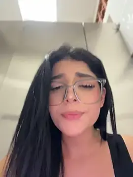 Stripchat Sex Cam of ArieliciousXXX