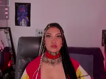 Stripchat Live Sex of Cata_green