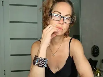 Stripchat Watch Live Sex Cams of LioraWeiss