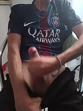 Stripchat Nude Webcam of Skinboy06