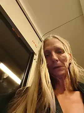 Stripchat Watch Live Sex Cams of Cheryl_F
