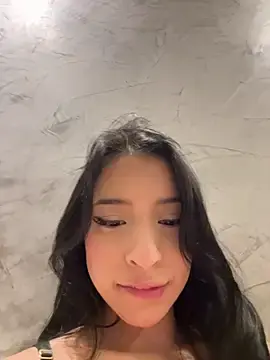 Stripchat Watch Live Sex Cams of Sarah_cam06