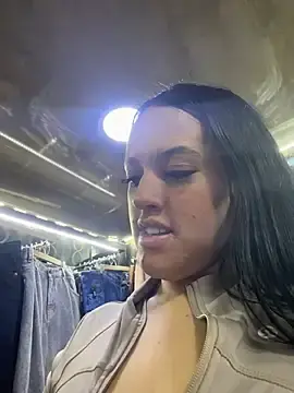 Stripchat Free Live Porn of Katti_Barrera