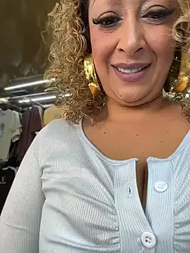 Stripchat Adult Webcam of Katti_Barrera