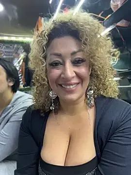 Stripchat Watch Live Sex Cams of Katti_Barrera