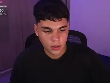 Stripchat Live Sex of james_jonnes_