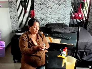 Stripchat Free Live Porn of Brenda_Berck_