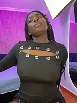 Stripchat Adult Webcams of KarinaFlowers_