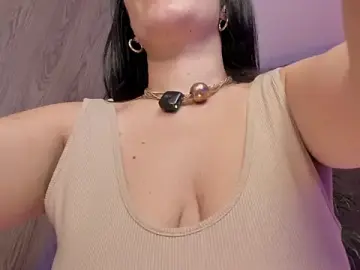 Stripchat Sex Cam of Pamela_Rosal