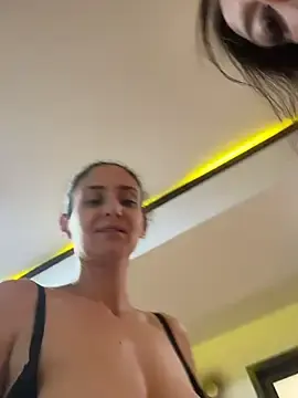 Stripchat Sex Cam of Almmaxxxx