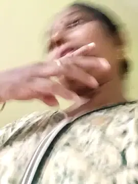 Stripchat Free Live Porn of yamini1431