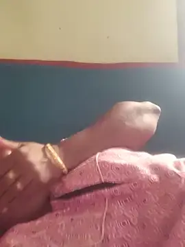 Stripchat Nude Webcam of yamini1431