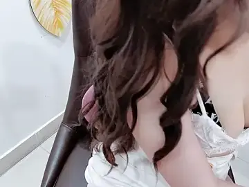 Stripchat Sex Chat of Ari-sweety