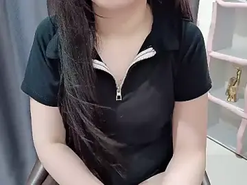 Stripchat Sex Cam of Ari-sweety