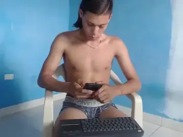 Stripchat Sex Cam of masterbrave420