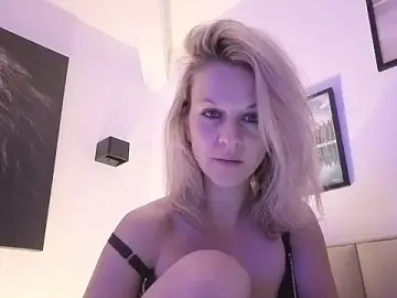 Stripchat Sex Chat of Couple-Kiwii-Orchidee-Boy