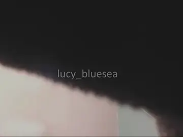 Stripchat Sex Cam of Lucy-Bluesea