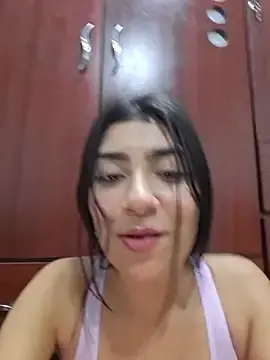 Stripchat Nude Webcam of Sweed-virgin-pussy