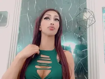 Stripchat Free Porn Cam of hilary_rodriguez
