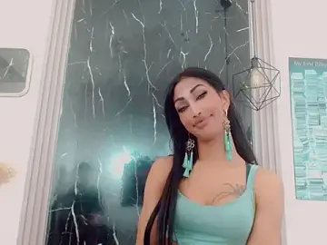 Stripchat Adult Webcam of hilary_rodriguez