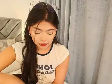 Stripchat Free Porn Cam of sara_owens7