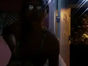 Stripchat Free Porn Cam of Ladyzee25