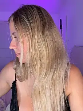 Stripchat Sex Chat of lunawolf21