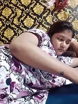 Stripchat Adult Webcam of Hot_desi_bb2