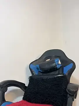 Stripchat Free Porn Cam of Luke_Stone