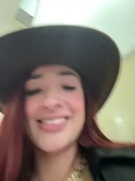 Stripchat Adult Video Chat of ariiel_