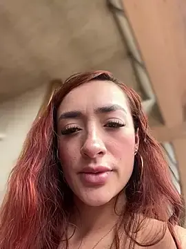 Stripchat Watch Live Sex Cams of ariiel_