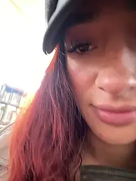 Stripchat Free Live Porn of ariiel_